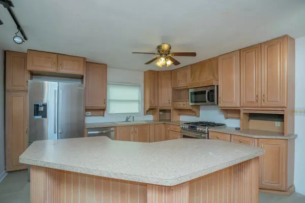 Lansing, IL 60438,3541 Washington Street
