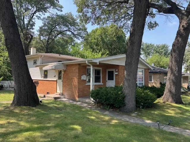 East Hazel Crest, IL 60429,17218 Forestway Drive