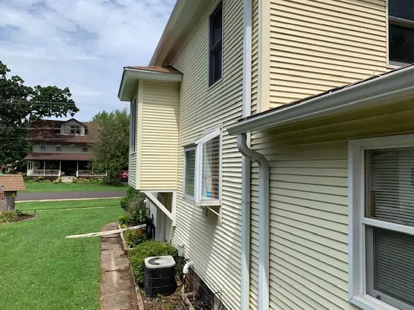 Caledonia, IL 61011,2337 RANDOLPH Street