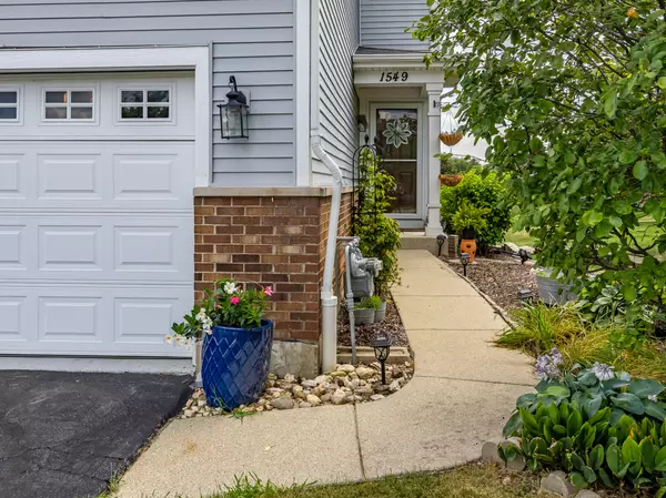 1549 Brompton Lane, Crystal Lake, IL 60014