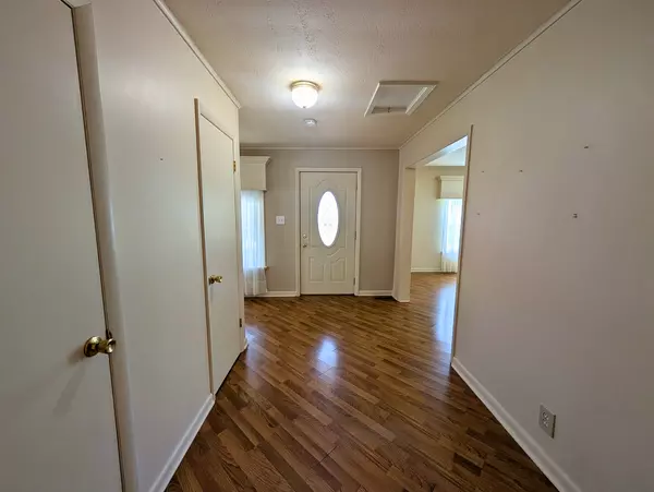 Streator, IL 61364,717 S Monroe Street