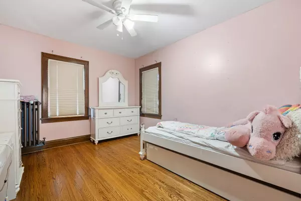 Joliet, IL 60435,816 Sherwood Place