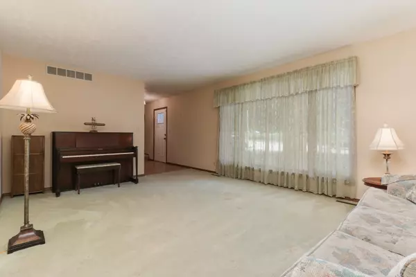 Bloomington, IL 61704,1005 S Hershey Road