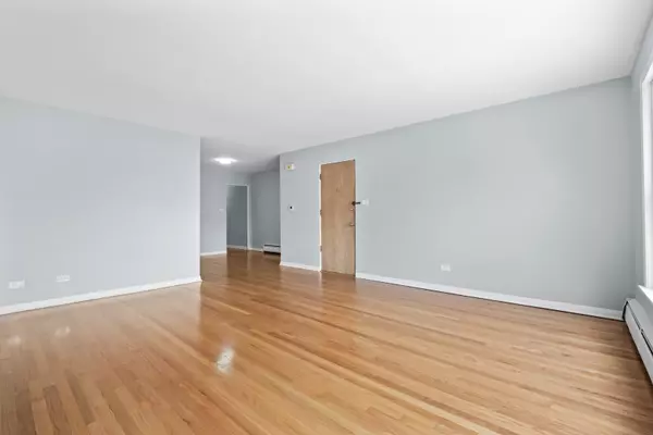 Berwyn, IL 60402,3124 Oak Park Avenue