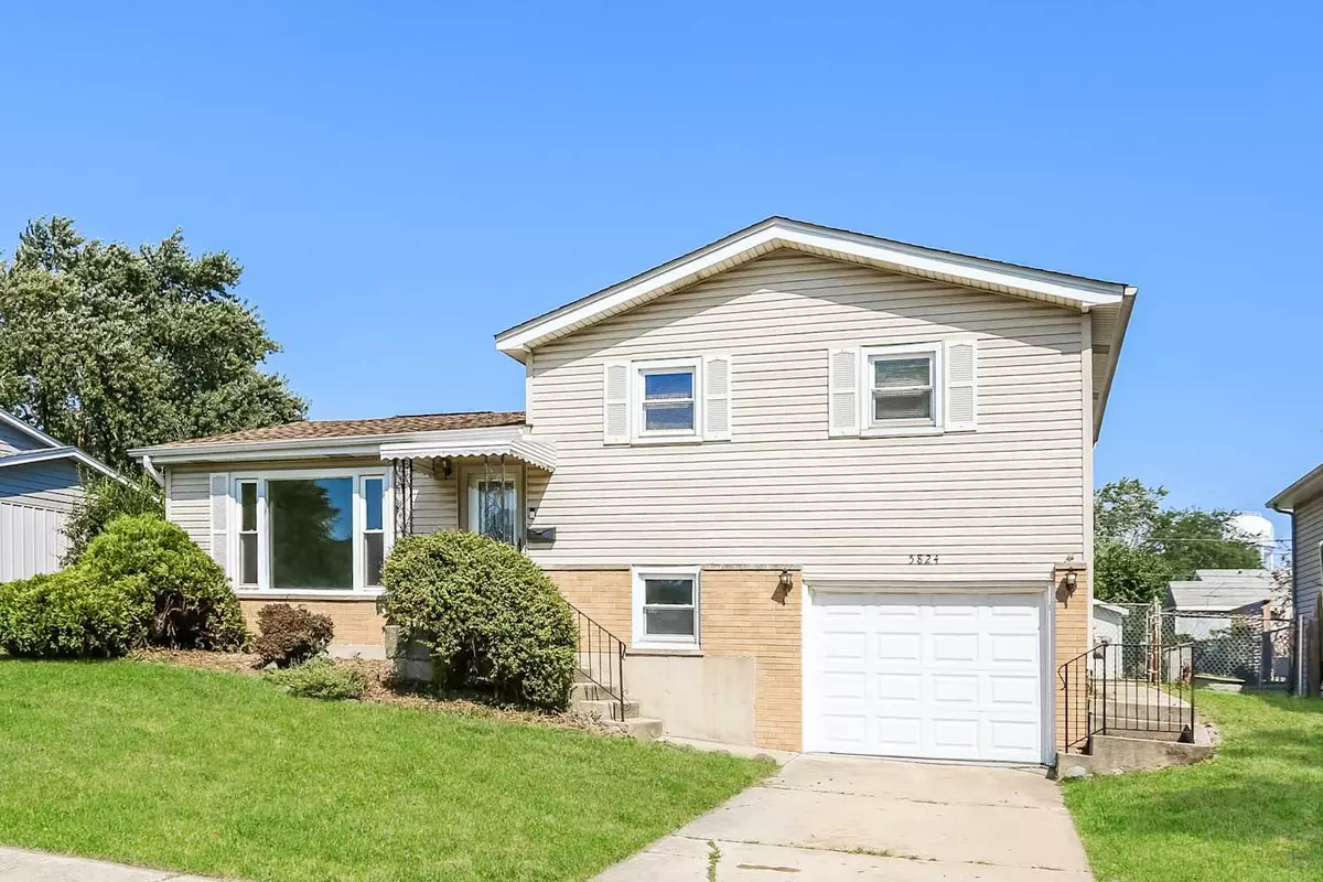 Oak Forest, IL 60452,5824 Orange Lane