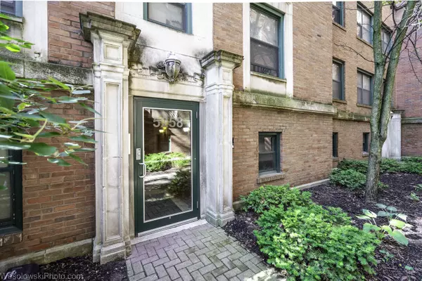 Chicago, IL 60615,5258 S Drexel Avenue #3F