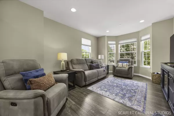 Naperville, IL 60540,2925 Henley Lane