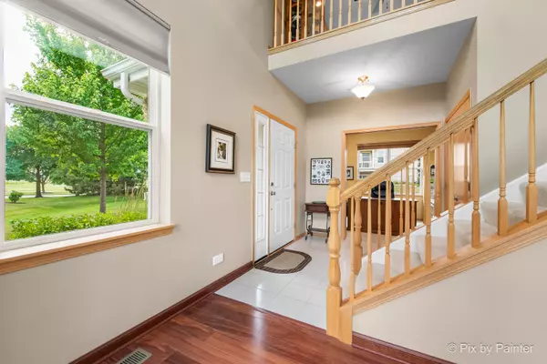 Pingree Grove, IL 60140,937 EMERALD Drive