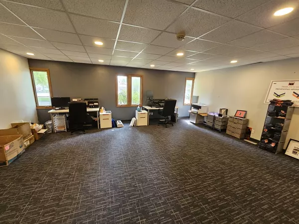 Champaign, IL 61820,502 W Clark Street #100