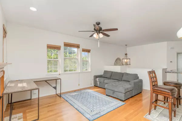 Skokie, IL 60077,7500 LARAMIE Avenue