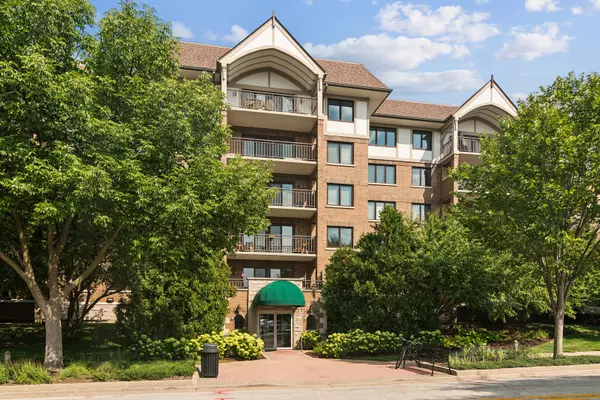 Mount Prospect, IL 60056,15 S Pine Street #506A