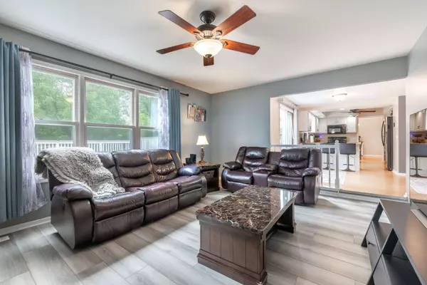 Elgin, IL 60123,2032 Swan Lane