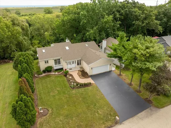 Waukegan, IL 60087,2027 Alta Vista Drive