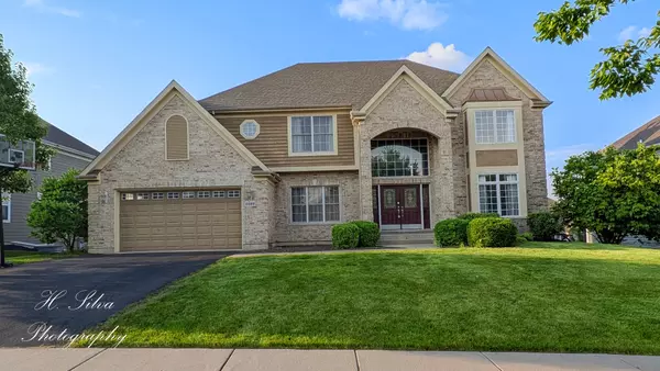 3260 Nottingham Drive, Algonquin, IL 60102