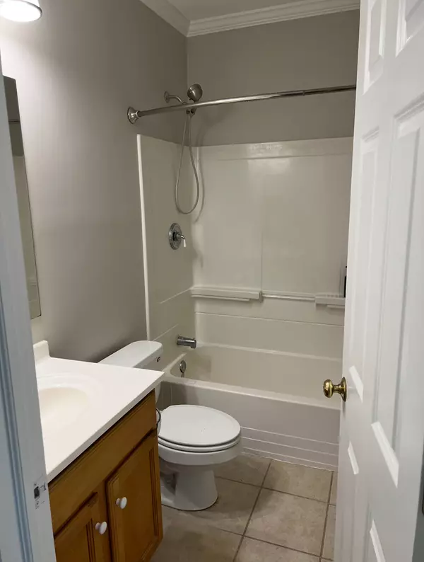 West Chicago, IL 60185,713 E Elmwood Avenue