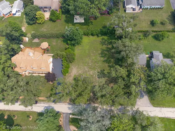 Burr Ridge, IL 60527,7213 Giddings Avenue