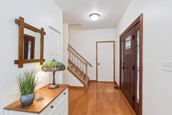 Grayslake, IL 60030,355 Buckingham Drive