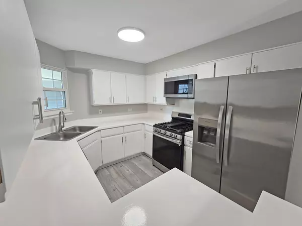 Carol Stream, IL 60188,1349 Ridgefield Circle #1349