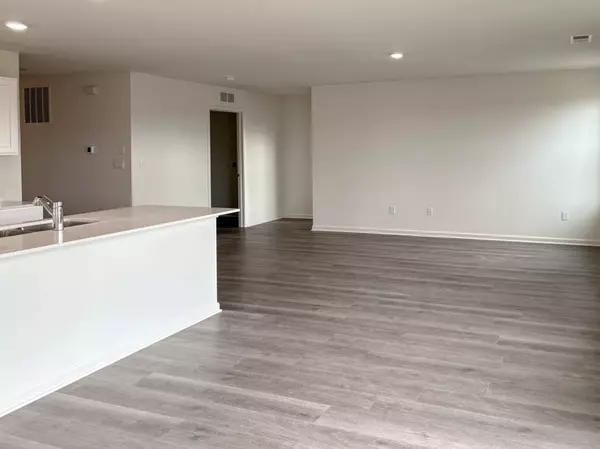 Wonder Lake, IL 60097,2273 redwood Trail