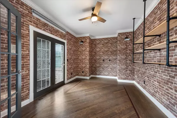 St. Charles, IL 60175,38W042 Mallard Lake Road