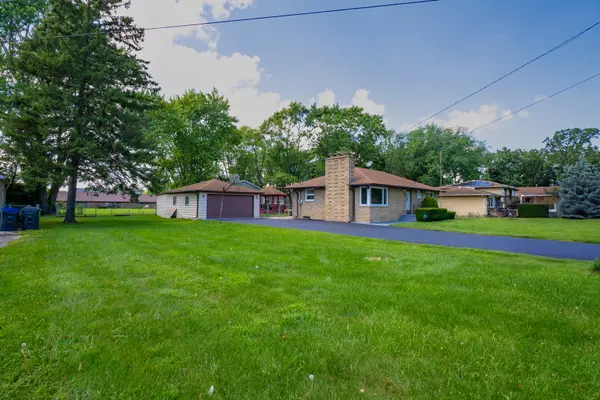 Beach Park, IL 60087,38402 N Russell Avenue