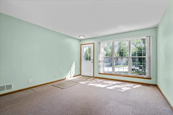 Aurora, IL 60504,77 Saint Croix Court