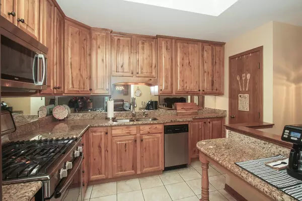 Huntley, IL 60142,10859 Timer W Drive #2