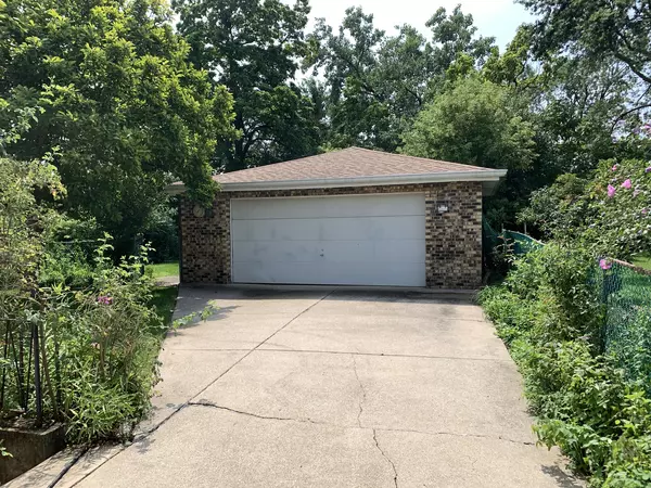 Oak Lawn, IL 60453,6541 Crescent Court