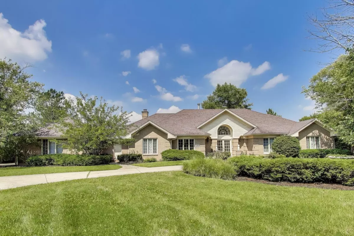 Lake Forest, IL 60045,1920 Wedgewood Drive