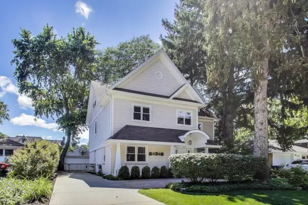 Wilmette, IL 60091,2621 Lake Avenue