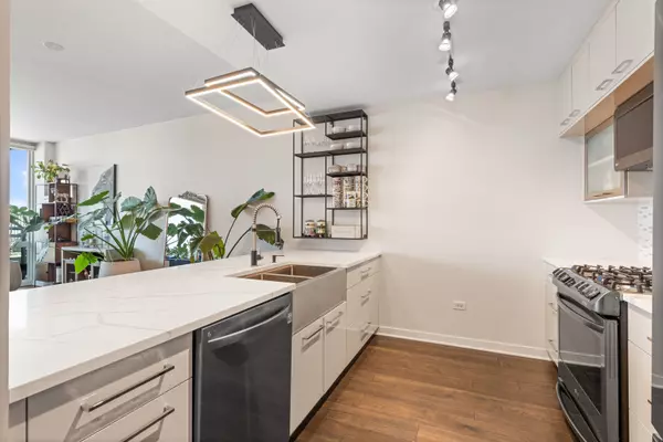 Chicago, IL 60654,757 N ORLEANS Street #1303