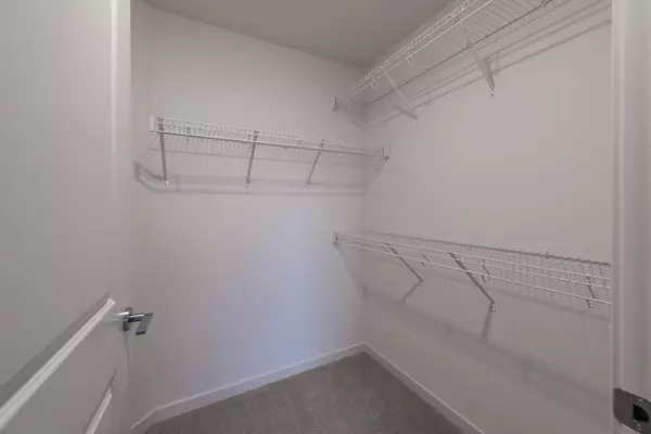 Deer Park, IL 60010,21599 W Field Court #10-311