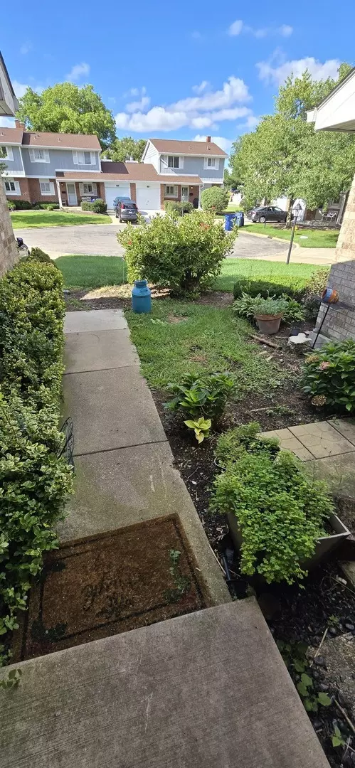 Wheaton, IL 60189,1268 Edinburgh Court