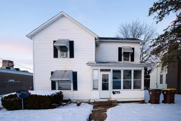 758 W Moseley Street, Freeport, IL 61032