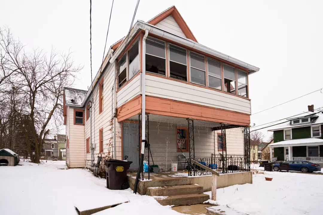 Freeport, IL 61032,328 W Carpenter Street