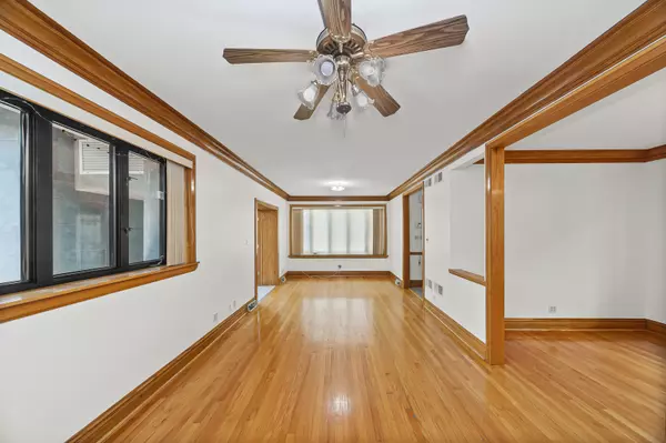 Chicago, IL 60616,3011 S Emerald Avenue