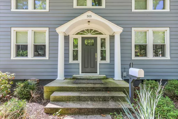 Urbana, IL 61801,505 W Pennsylvania Avenue