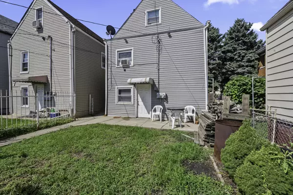 Chicago, IL 60632,4605 S Fairfield Avenue