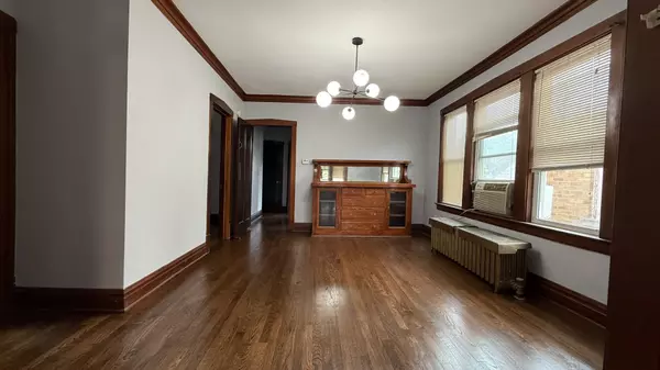 Chicago, IL 60651,1409 N Lawler Avenue