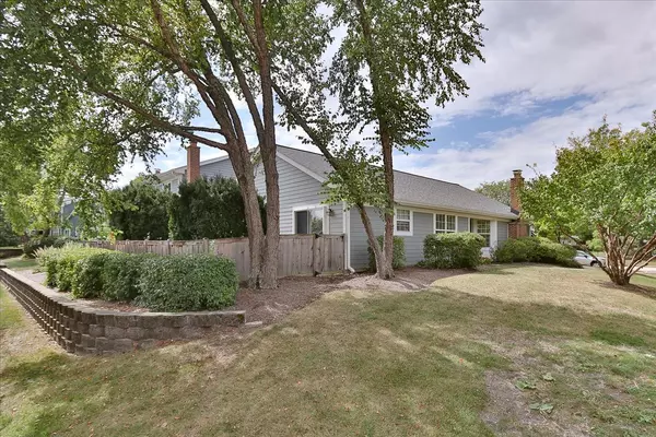 Schaumburg, IL 60193,13 Sarahs Grove Lane