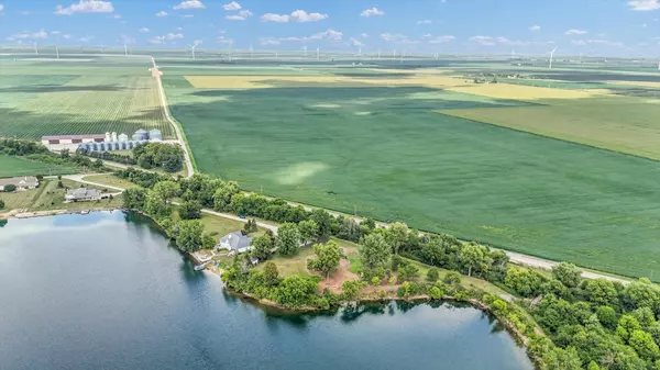 Farmer City, IL 61842,50 Moss Lake Drive