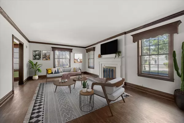 Wilmette, IL 60091,912 Pontiac Road