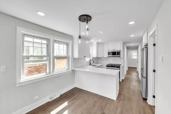 Chicago, IL 60638,5331 W 53rd Place