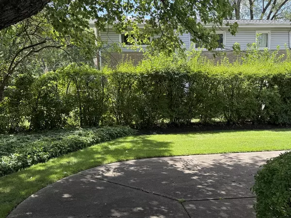 Deerfield, IL 60015,Address not disclosed