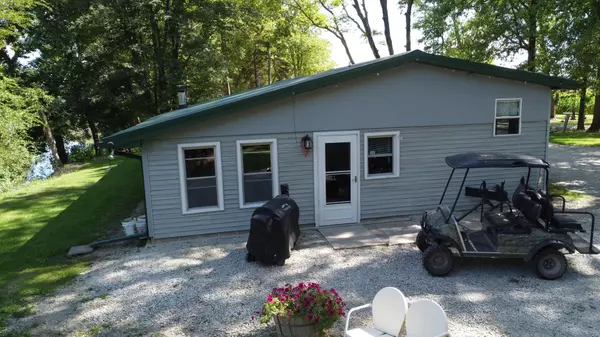 Ashkum, IL 60911,1500 E 2400 N. N Road #66