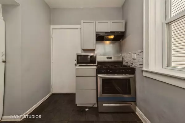 Chicago, IL 60619,8216 S Maryland Avenue