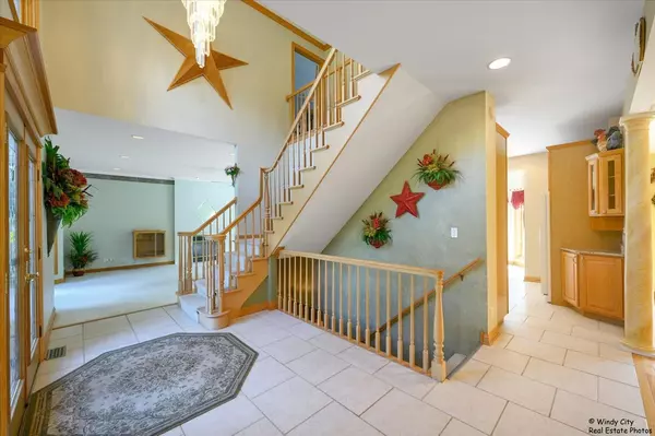 Elgin, IL 60120,1185 Robinhood Drive