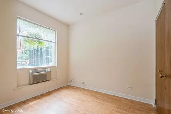 Chicago, IL 60610,1504 N Dearborn Parkway #107