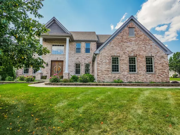 Lake In The Hills, IL 60156,2 Twelve Lakes Court