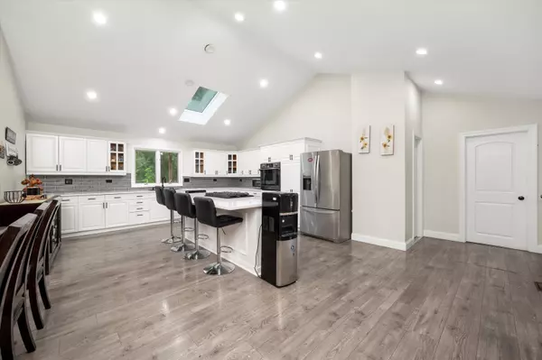 Woodstock, IL 60098,13908 Il Route 176